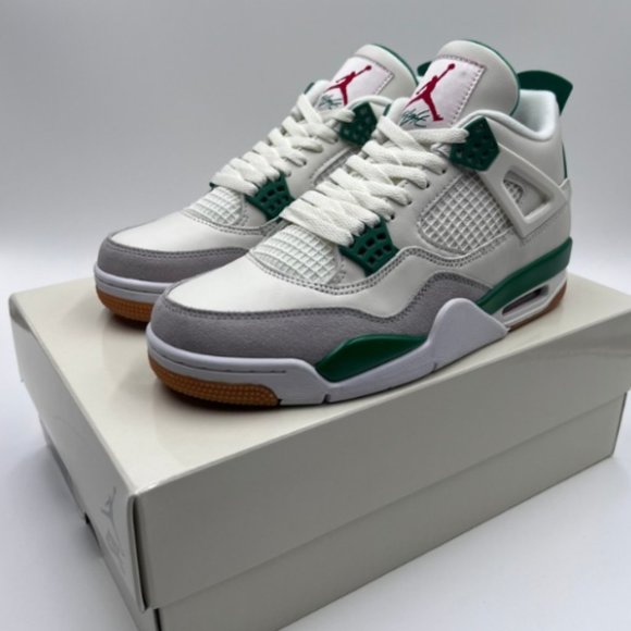 SB Pine Green Air Jordan 4 Retro